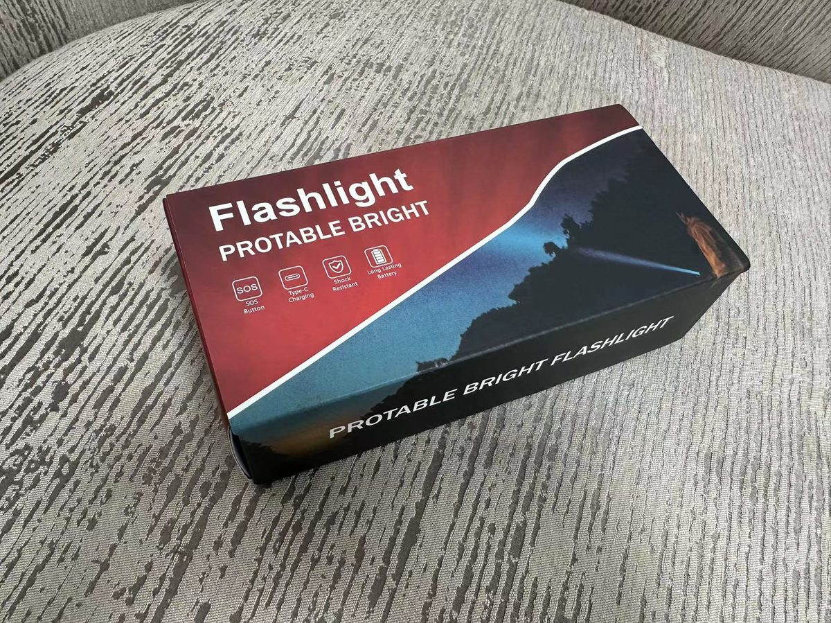 Multifunctional Strong Light Aluminum Alloy USB Rechargeable Emergency Flashlight IP44 Wat
